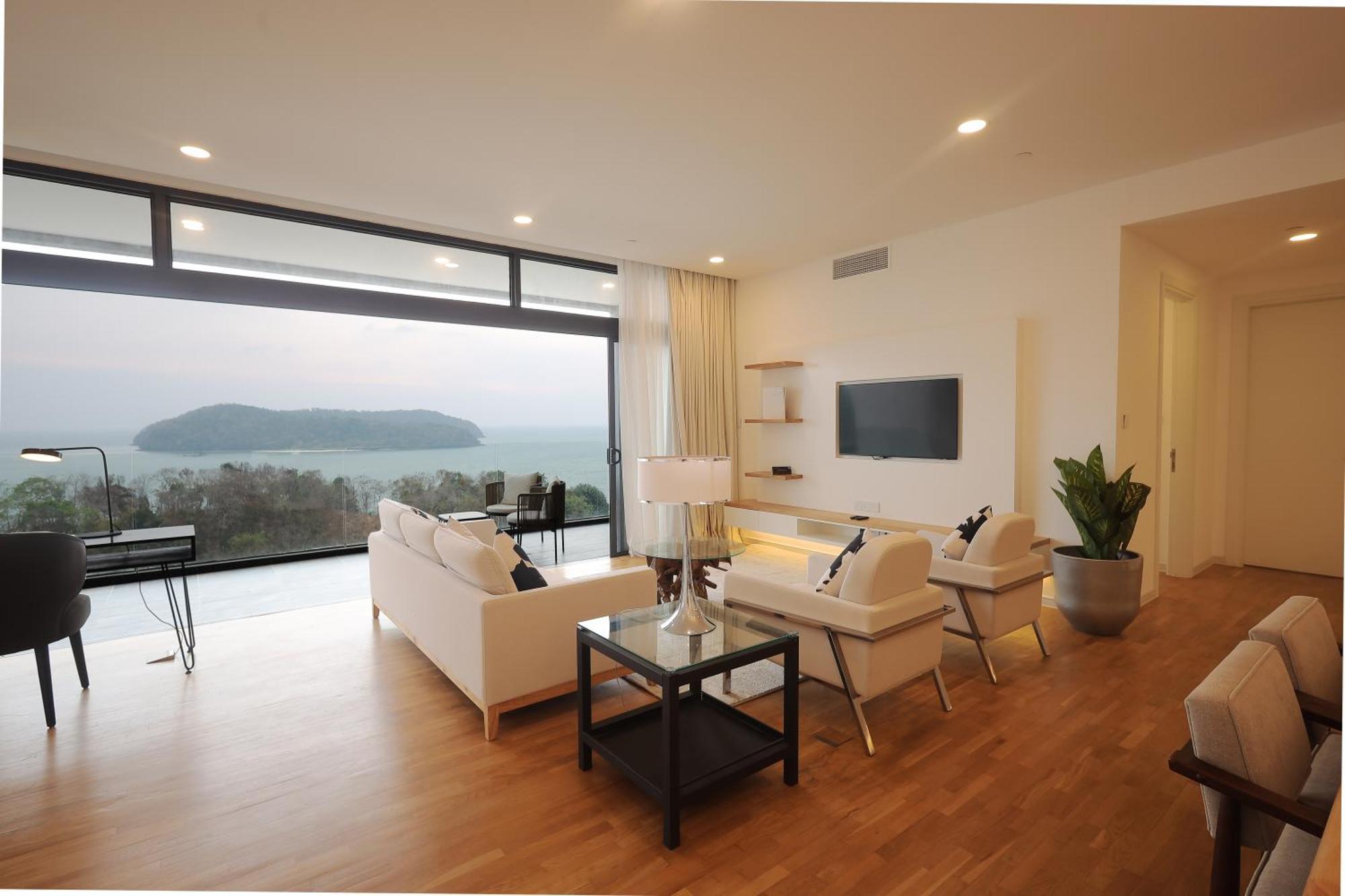 The Riyaz Lavanya Langkawi Pantai Cenang (Langkawi) Exterior foto A living room in a house