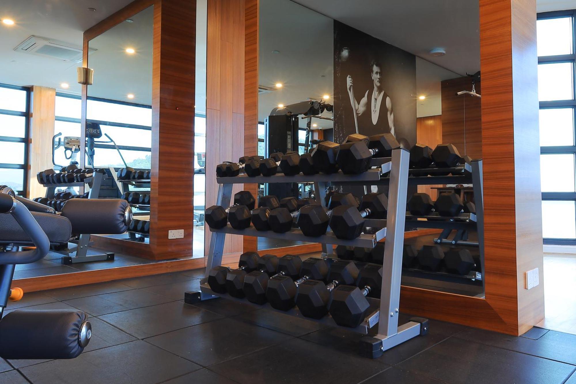 The Riyaz Lavanya Langkawi Pantai Cenang (Langkawi) Exterior foto A dumbbell rack